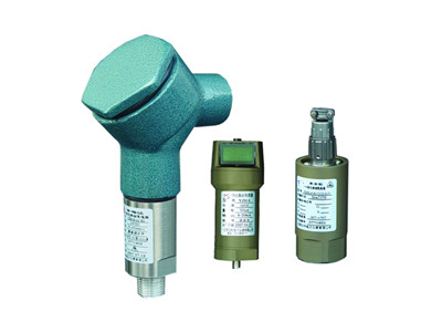 YZHB系列磁電式一體化振動變送器